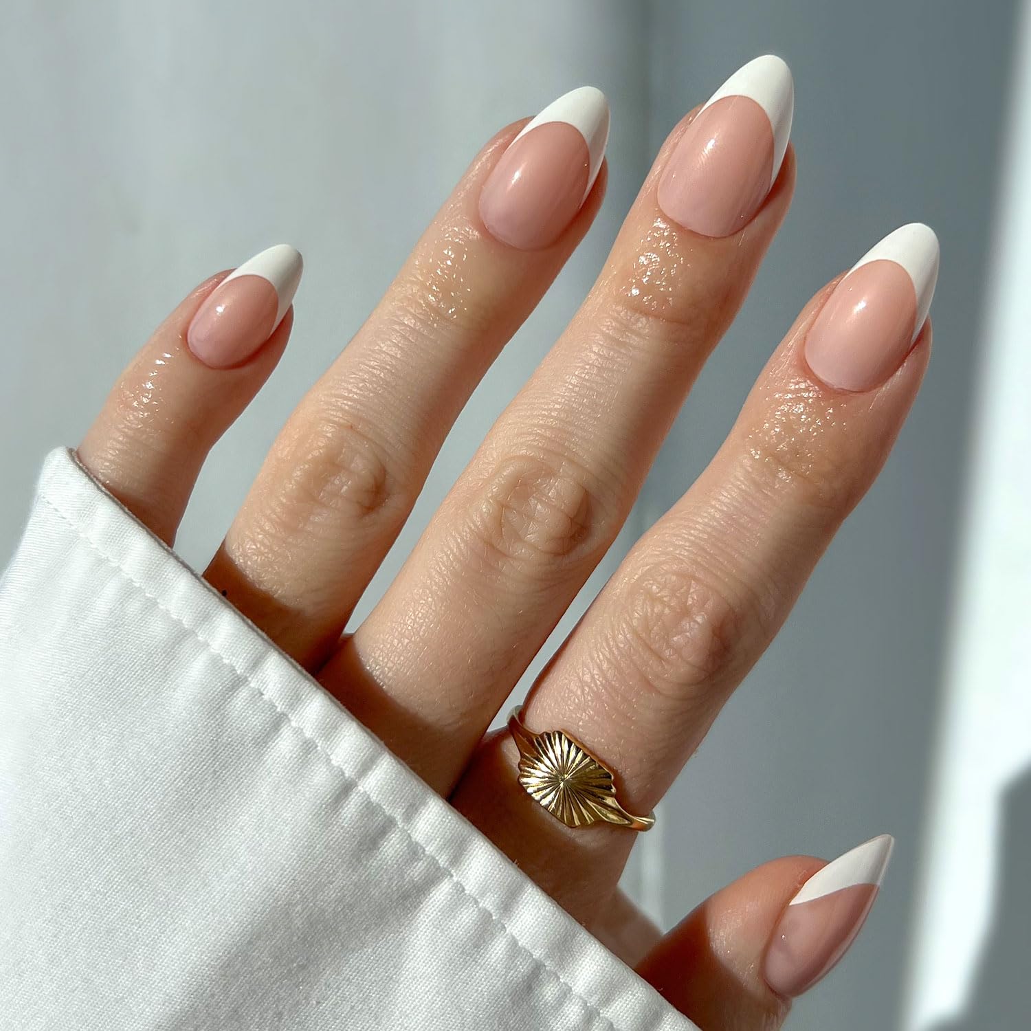 UV -afwerking Korte puntige amandelvorm nepnagels